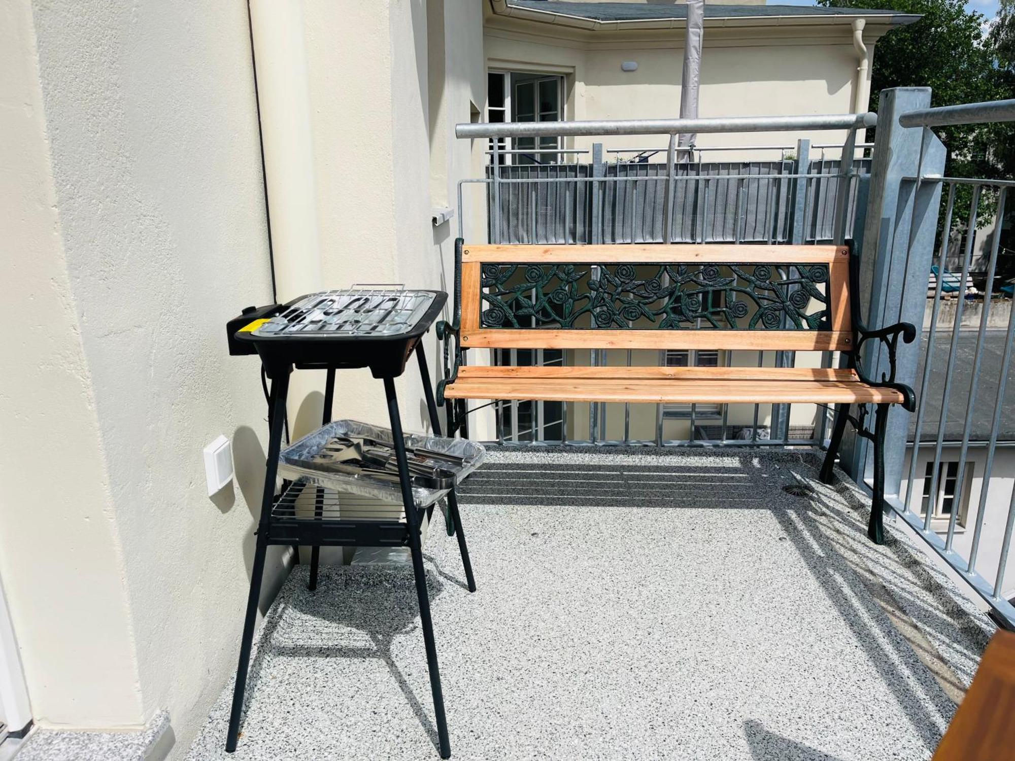 Filmap-Charmant-Modern-Zentral-Balkon-Beamer-Spieletisch Görlitz Extérieur photo